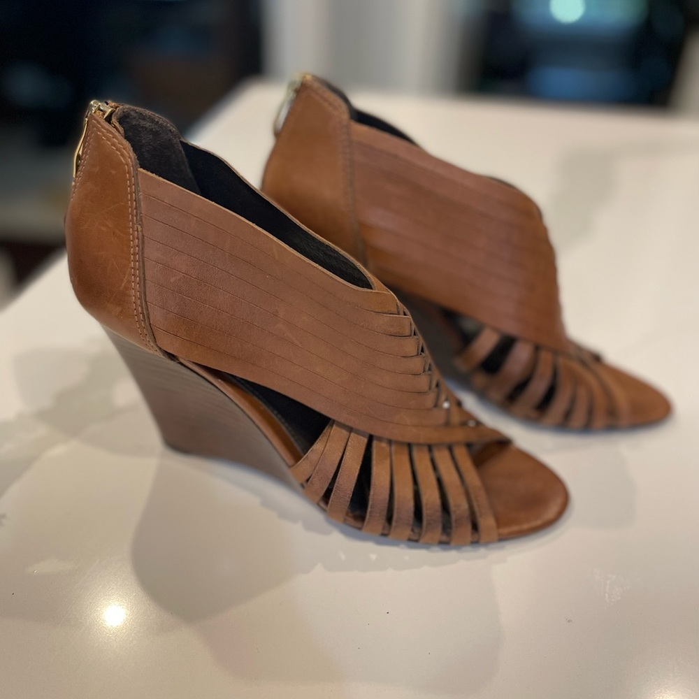Vince Camuto strappy Sandal